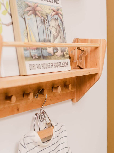 woody shelf with hook 