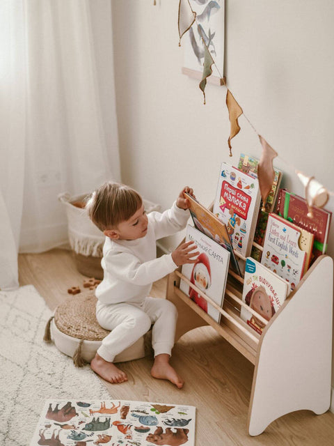 woody toy bookshelf 